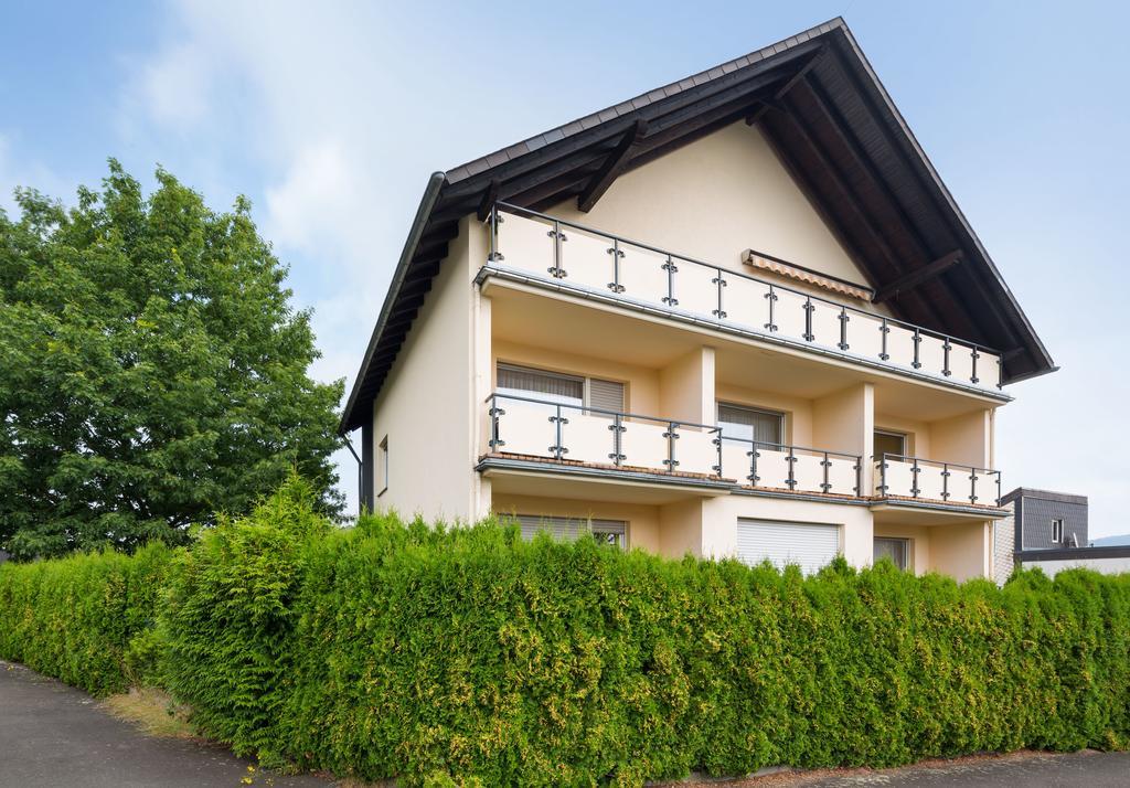 Leuchtenberg Zell an der Mosel Exterior foto